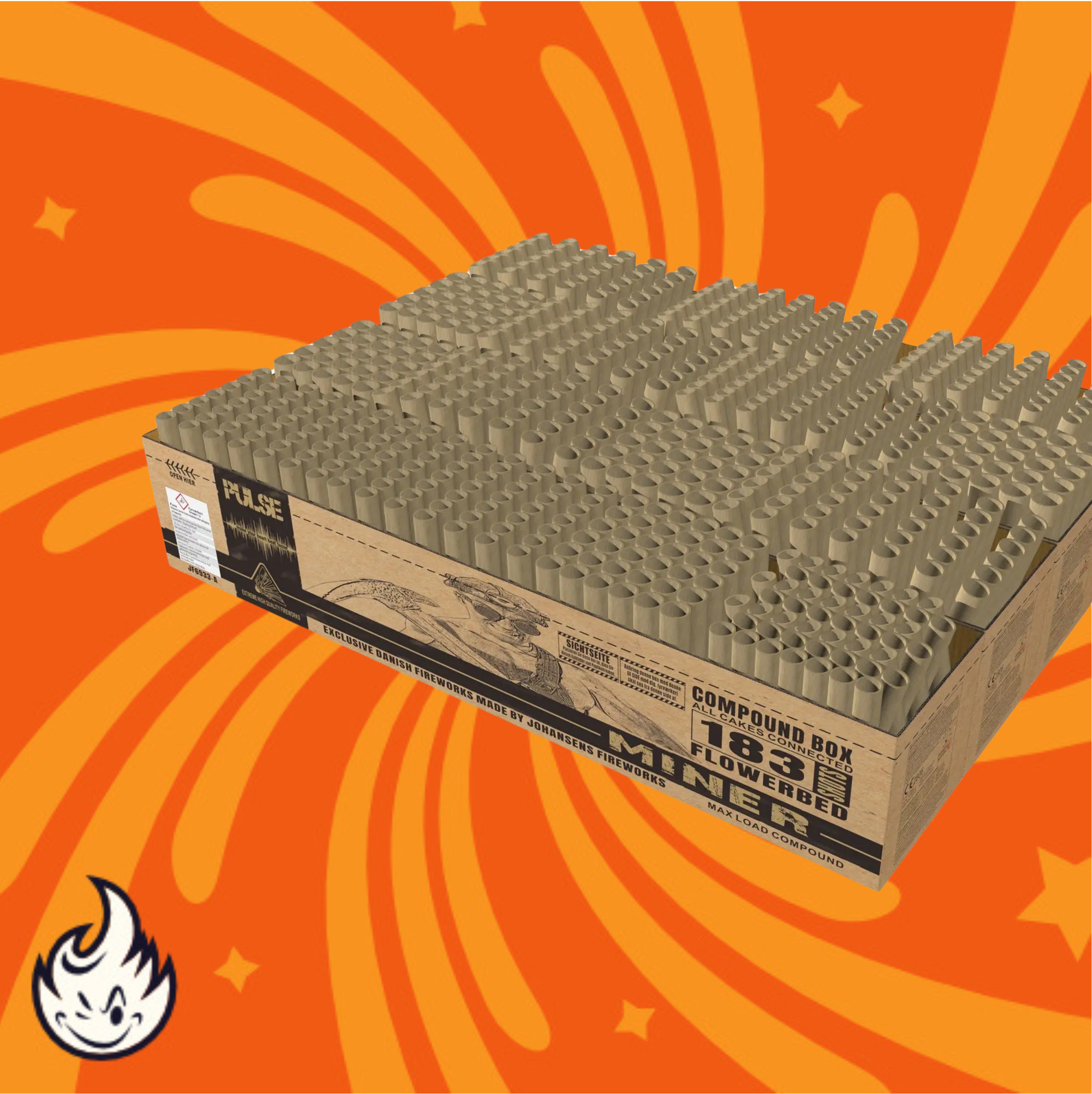Ein großer brauner Feuerwerkskasten mit der Aufschrift "Miner Showbox A|B|C|D" und "J-Fireworks" steht auf einem orangefarbenen Hintergrund mit gelben Wirbeln. Dieses beeindruckende Verbundfeuerwerk verfügt über ein kleines weißes Flammensymbol in der unteren linken Ecke.