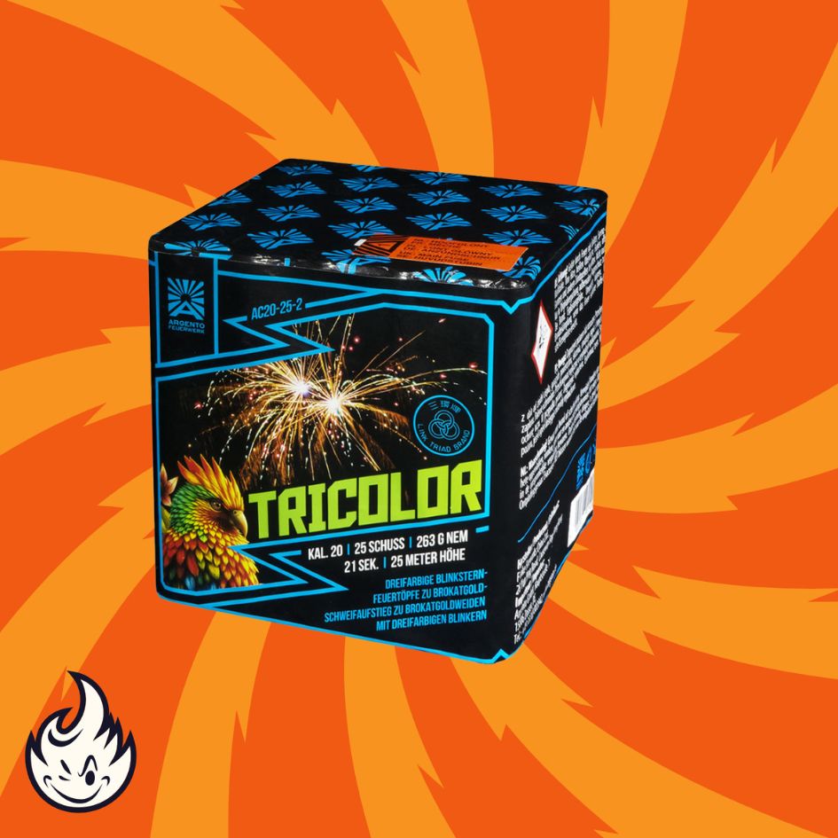 Eine würfelförmige Argento Tricolor-Feuerwerksdose von Argento mit lebendigen Grafiken und einem Bild einer Funkenexplosion vor einem orangefarbenen Hintergrund mit strahlenden Wirbelmustern und einem kleinen Flammensymbol in der Ecke.
