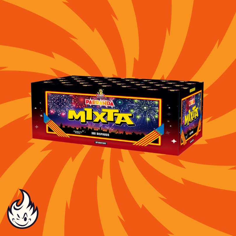Eine rechteckige Feuerwerksdose mit der Aufschrift "El Gato Parranda Mixta" von El Gato ist auf einem orangefarbenen Hintergrund mit gelben wirbelnden Strahlen abgebildet. Die Schachtel zeigt ein Feuerwerk und eine Stadtsilhouette, mit einem kleinen Flammenlogo in der unteren linken Ecke.