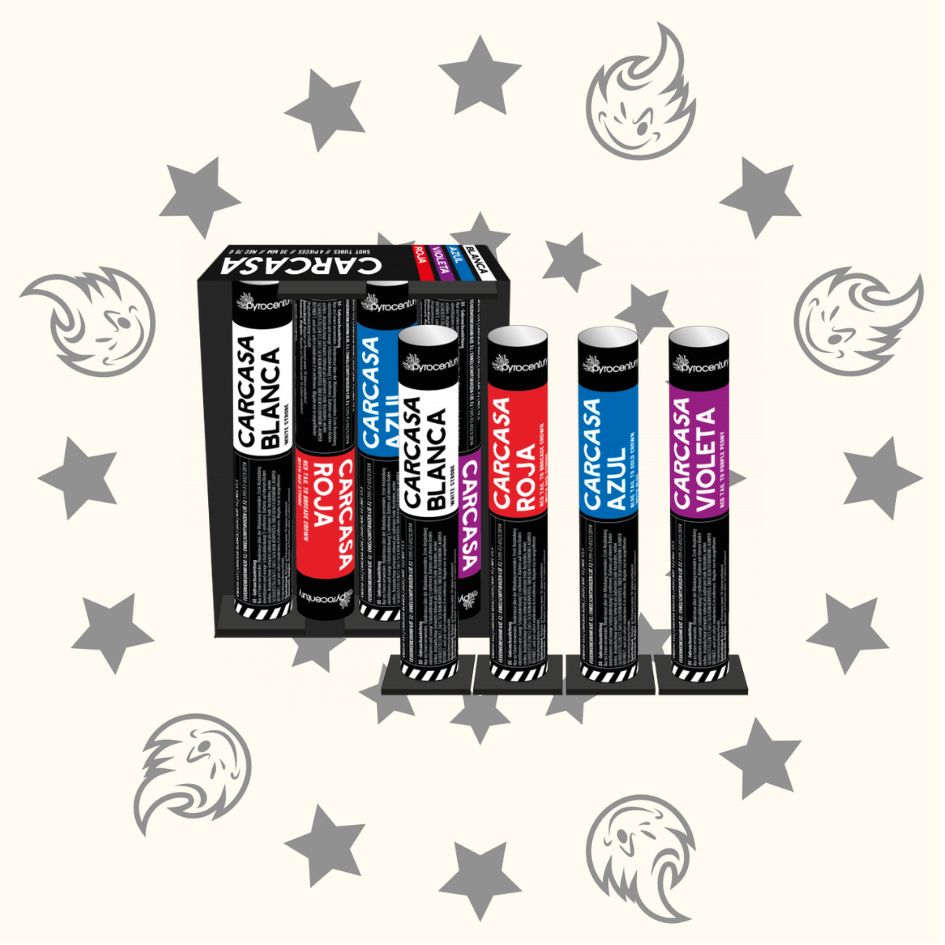 Abgebildet sind vier aufrecht stehende Pyrocentury Carcasa Bombenrohre 30mm in verschiedenen Farben und die gebrandete Schachtel vor einem Hintergrund aus grauen Sternen und abstrakten Flammenformen.