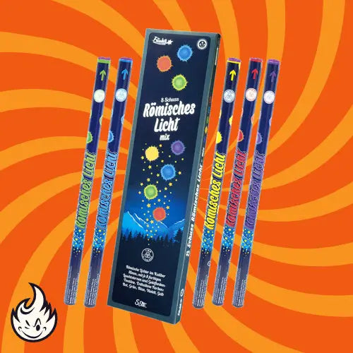 Eine Schachtel mit der Aufschrift "Funke Römisches Licht Kal.C Bunt 8 Schuss" mit bunten Feuerwerksgrafiken erscheint neben fünf römischen Funke-Kerzenstäben, die alle vor einem orangefarbenen Spiralhintergrund stehen. In der unteren linken Ecke befindet sich ein kleines Flammensymbol.
