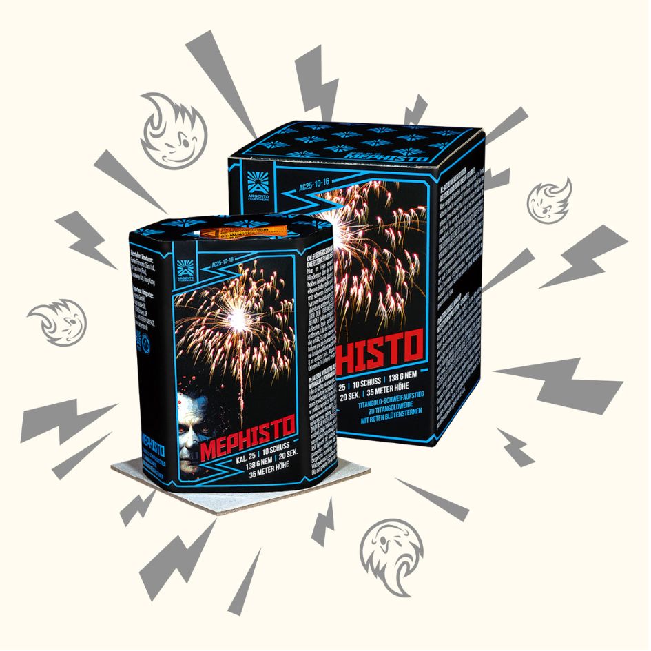 Eine zylindrische und eine rechteckige Argento Mephisto-Feuerwerksdose von Argento mit Feuerwerksgrafiken auf einem hellen Hintergrund mit illustrierten Blitzen, Feuerballgesichtern und schillernden Lichteffekten.