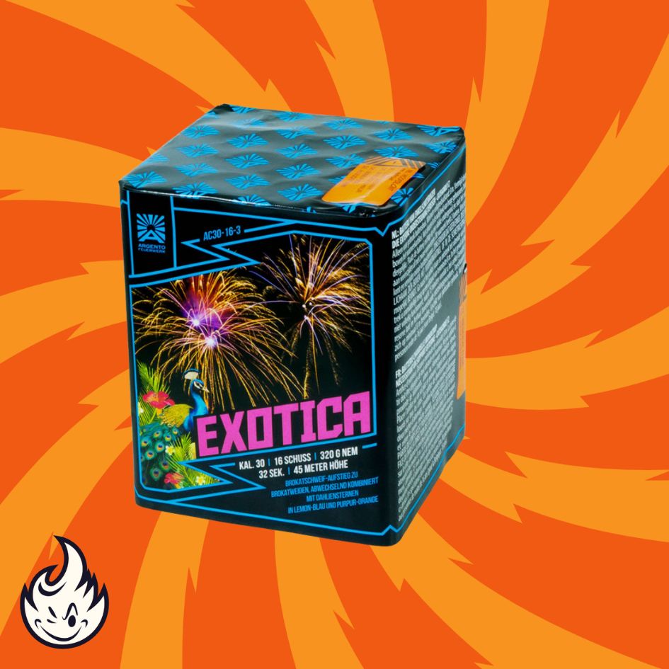 Die Argento Exotica Feuerwerksbatterie 16sh von Argento zeigt eine farbenfrohe Box mit Feuerwerk, Früchten und einem Papagei vor einem orange-gelben Spiralhintergrund. Ein kleines Flammensymbol erscheint in der unteren linken Ecke.