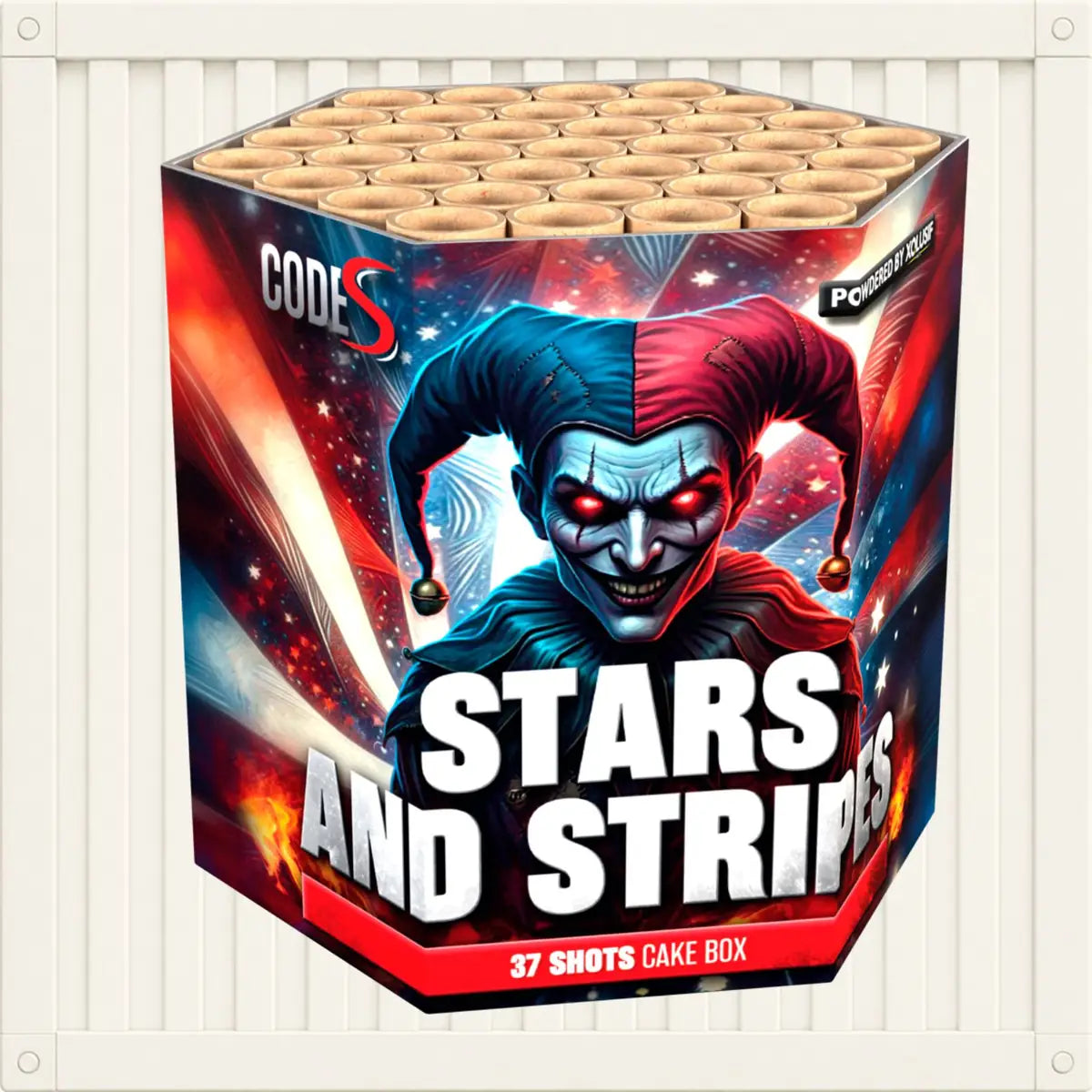 Auf der Verpackung der Feuerwerkskuchenbox „Lesli Stars and Stripes Code S“ der Marke Lesli ist auf der Vorderseite ein unheimlicher Hofnarr mit rotem und blauem Make-up abgebildet. Auf der Verpackung steht „37 Schüsse“ neben bunten Feuerwerksgrafiken im Hintergrund.