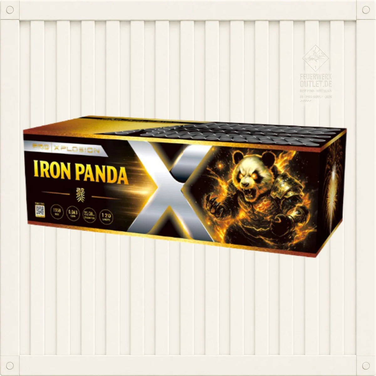 Eine Schachtel mit „Pro Xplosion Iron Panda“-Feuerwerkskörpern von Pro Xplosion, auf deren Vorderseite ein grimmiger, leuchtender Panda vor einem weißen, vertikal gestreiften Hintergrund abgebildet ist.