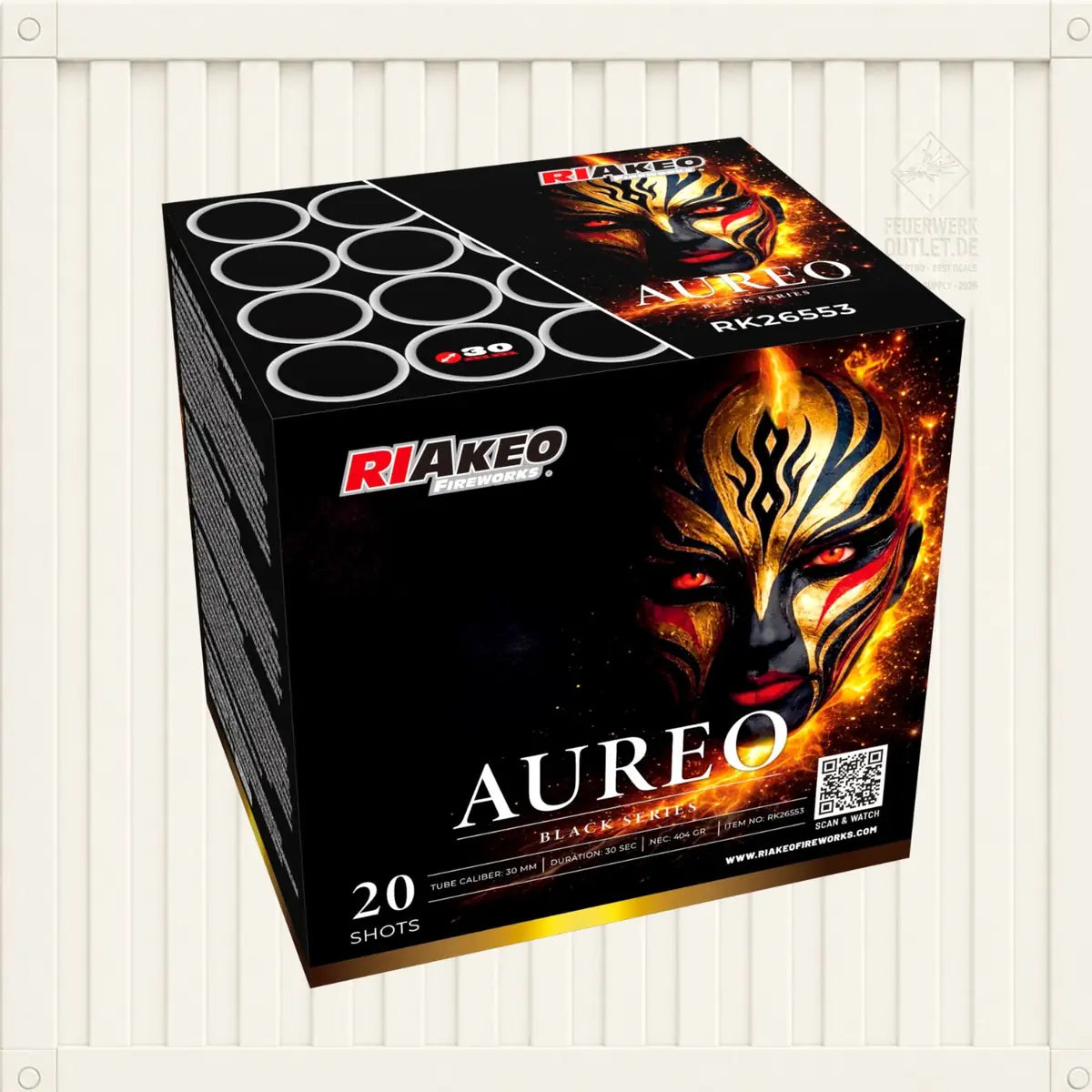 Eine schwarze Feuerwerksschachtel mit der Aufschrift „Riakeo Aureo“, die 20 Schüsse enthält. Das Design zeigt ein ausdrucksstarkes Gesicht in Gold und Schwarz, mit feurigen Augen und Flammen. Der Markenname „RIAkeo“ ist auf der Schachtel vor einem weißen Hintergrund zu sehen.