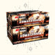 Zwei gestapelte RIAkeo The Armageddon 1 + 2 Showbox-Feuerwerkskörper von RIAkeo, mit Verpackungen mit Abbildungen von Feuerwerkskörpern und mit 194 Schuss in The Armageddon 1 und 198 Schuss in The Armageddon 2.