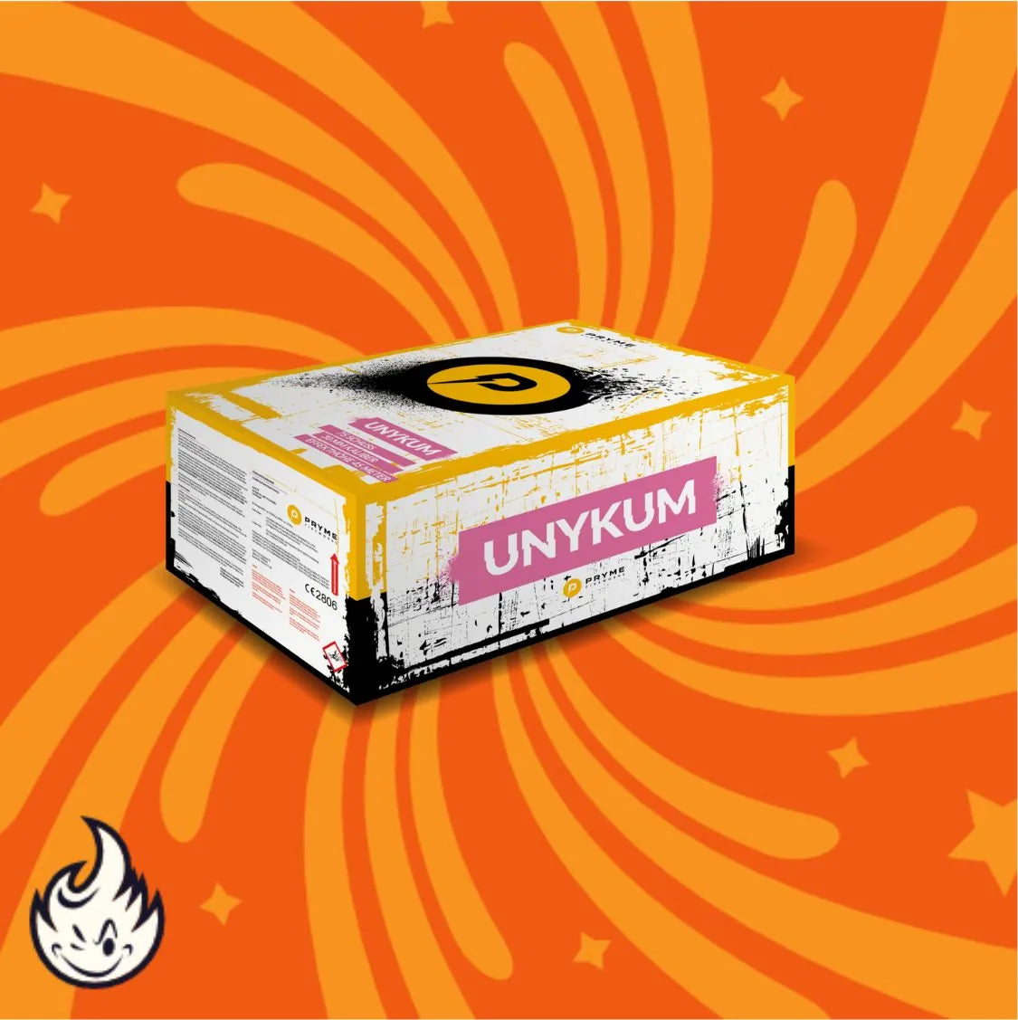 Eine gelb-weiße Schachtel mit der Aufschrift "Pryme Unykum" von Pryme steht auf einem orangefarbenen Hintergrund mit wirbelnden gelben Linien und Sternen, mit einem kleinen lächelnden Flammensymbol in der unteren linken Ecke.