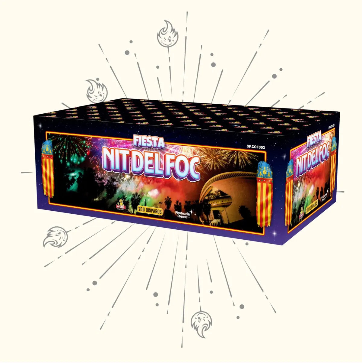 Die Feuerwerksdose El Gato Fiesta Nit del Foc zeigt lebendige Bilder von Feuerwerkskörpern, einer festlichen Menschenmenge und einem Kuppelgebäude, alles vor einem hellen Hintergrund mit illustrierten Funken.