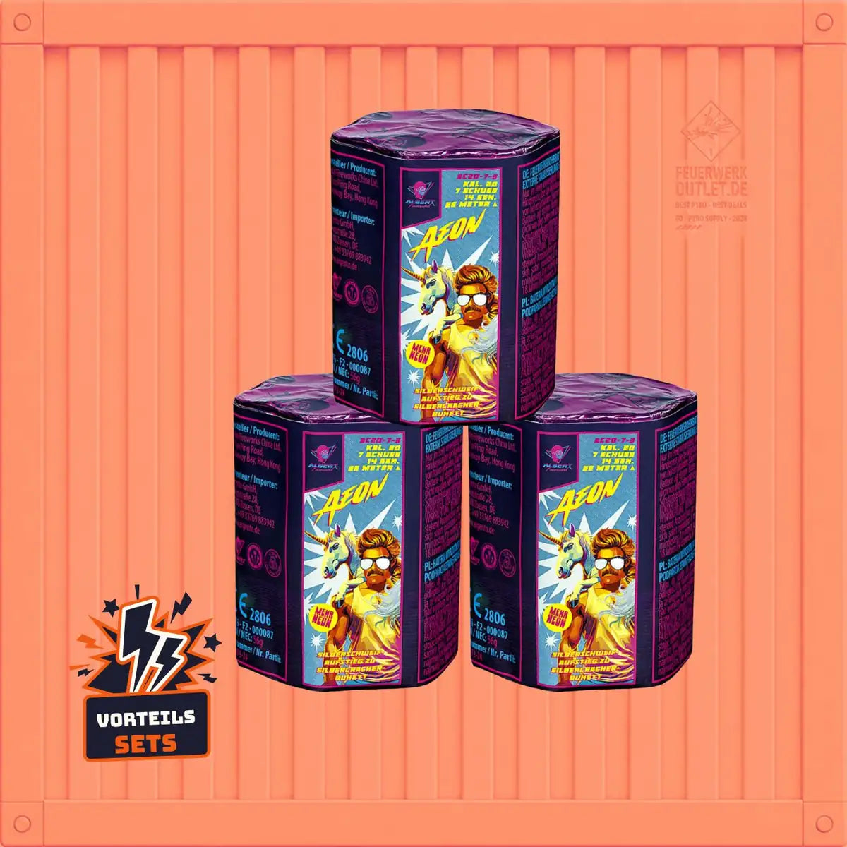 Drei sechseckige „Vorteilsset Albert Aeon – 3er-Pack“-Feuerwerksbehälter mit Grafiken im Comic-Stil, die in einer Dreiecksformation angeordnet sind, sind auf einem orangefarbenen Wellpapphintergrund mit Albert-Logos und einem „Vorteilsset 3er-Pack“-Schriftzug abgebildet.